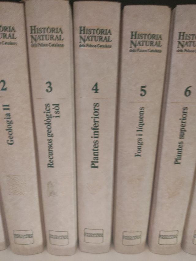 Nueva Enciclopedia Larouse / Historia Natural