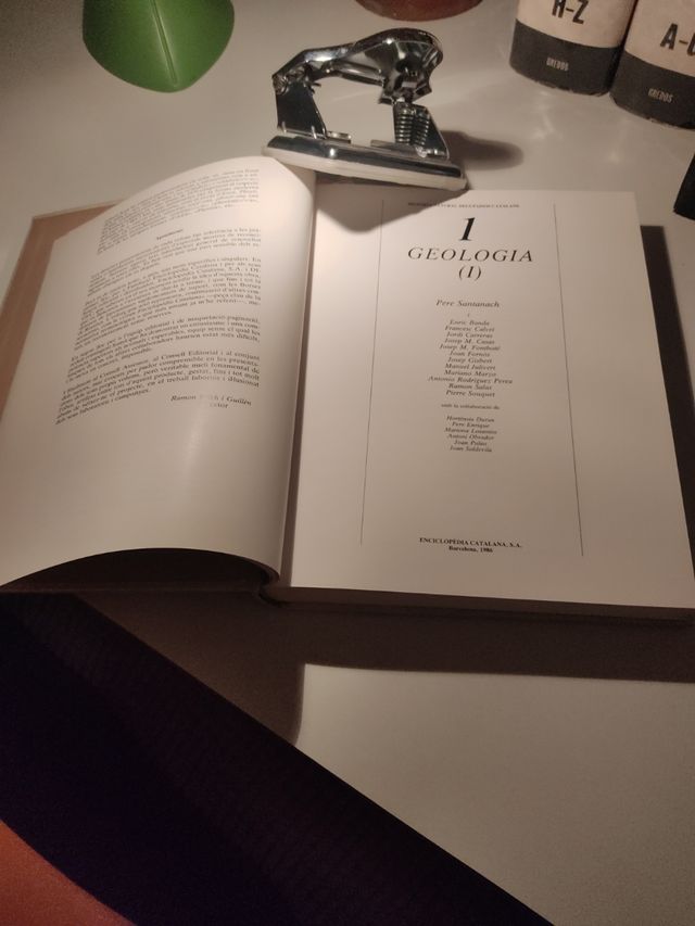 Nueva Enciclopedia Larouse / Historia Natural