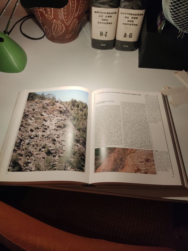 Nueva Enciclopedia Larouse / Historia Natural