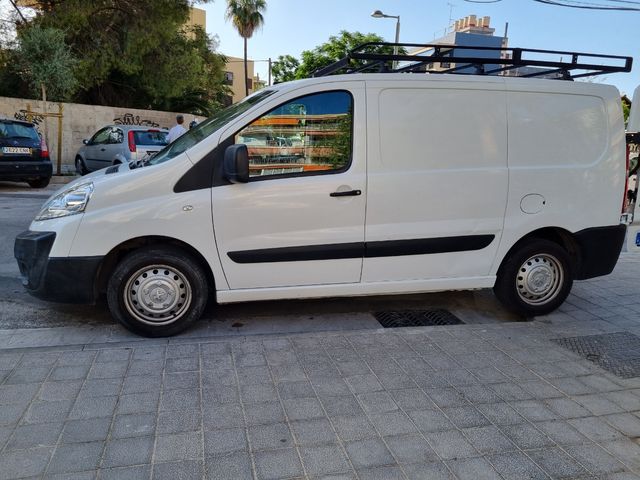 ofrezco furgoneta para mudanzas