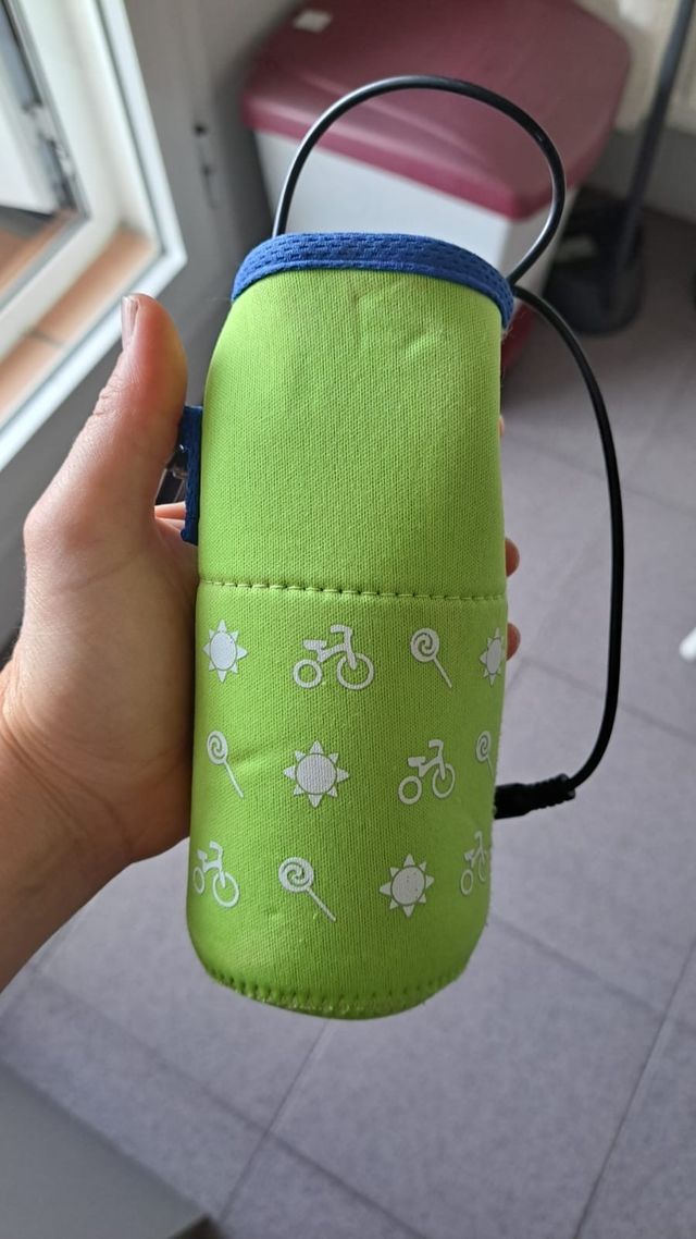 Calienta biberones-potitos coche