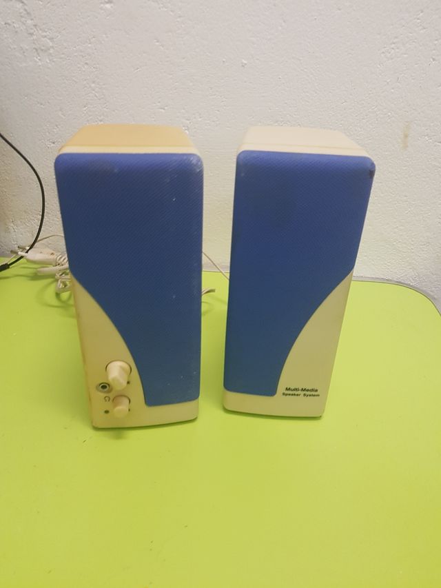 altavoces pc o movil