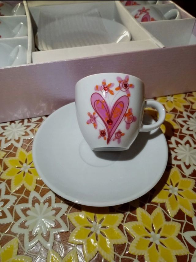 6 tazzine con decorazione