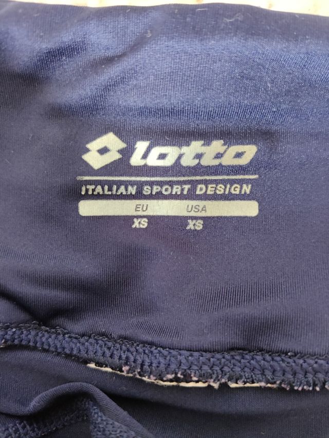 Conjunto deportivo/ fitness de Lotto