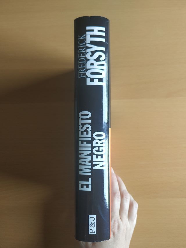 El manifiesto negro, Frederick Forsyth