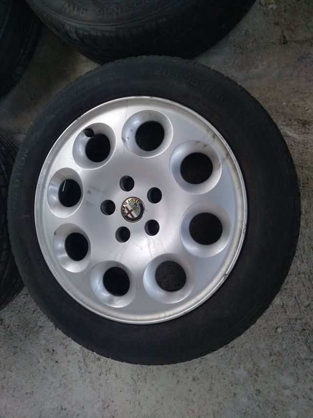 Alfa Romeo llantas 16 pulgadas