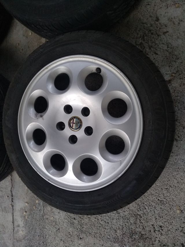 Alfa Romeo llantas 16 pulgadas