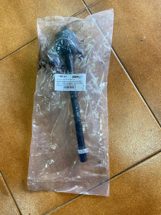 Rótula axial dirección Mercedes nueva