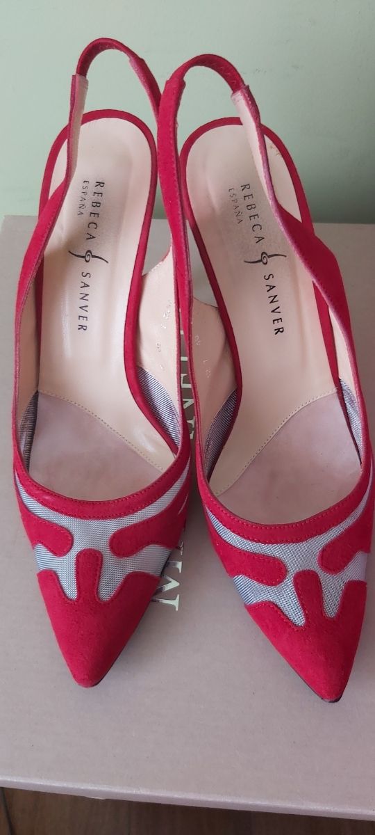 sandalias destalonadas precio original 170 euros