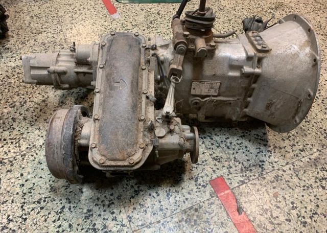 Caja de cambio Nissan