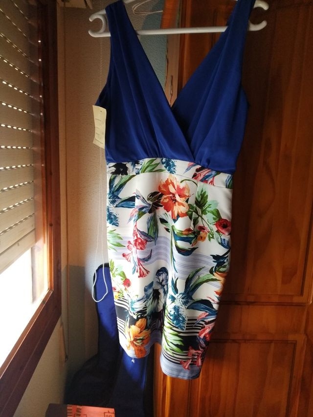 Vestido SIN ESTRENAR marca Paravientos