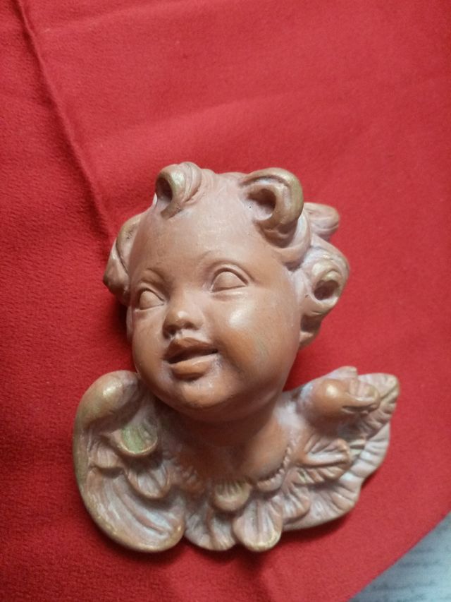 Angelito. Angel de la Guarda. Artesanía.