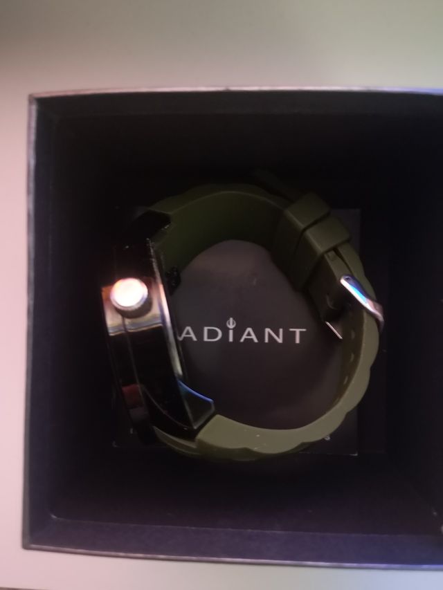 Reloj Radiant