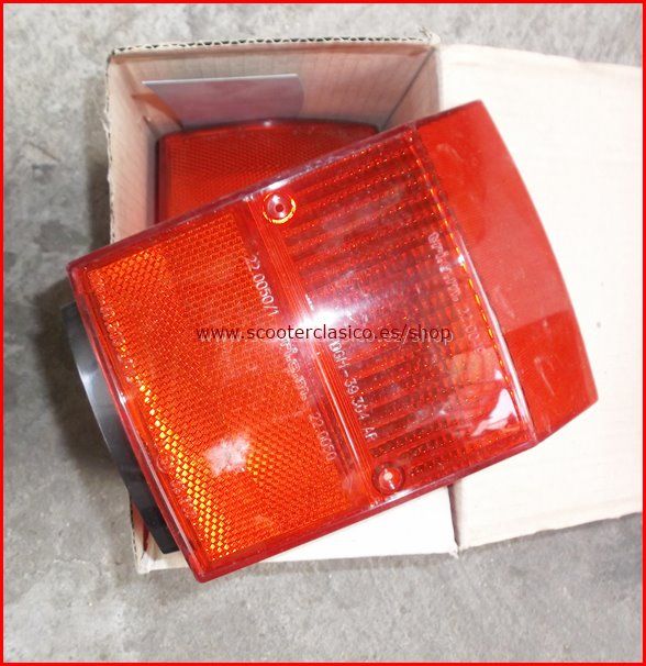 Pilotos de Vespa nuevos de época