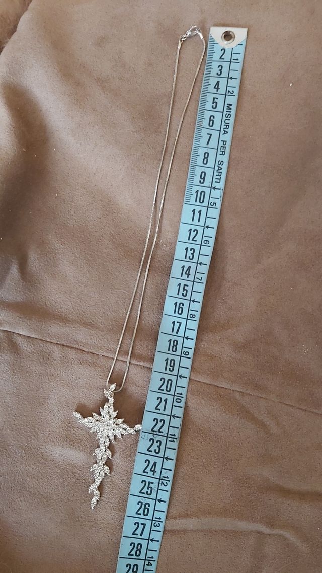 alta bigiotteria croce con pietre bianche