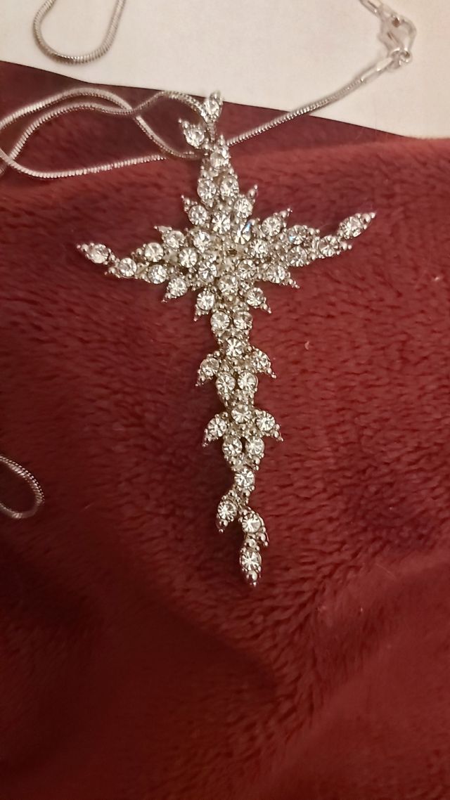 alta bigiotteria croce con pietre bianche