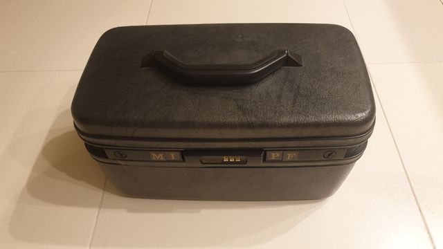 Maletas Samsonite 28 y 22 Euros/ Unidad