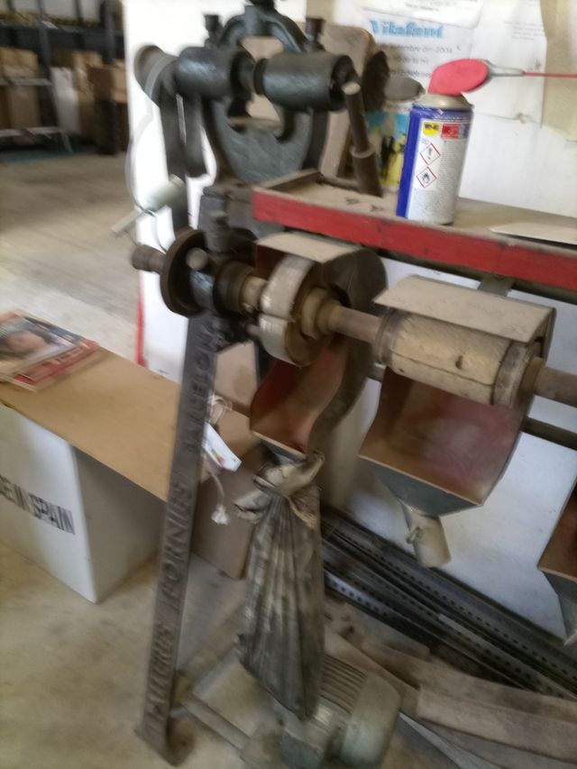 máquina de finisaje de Zapatero