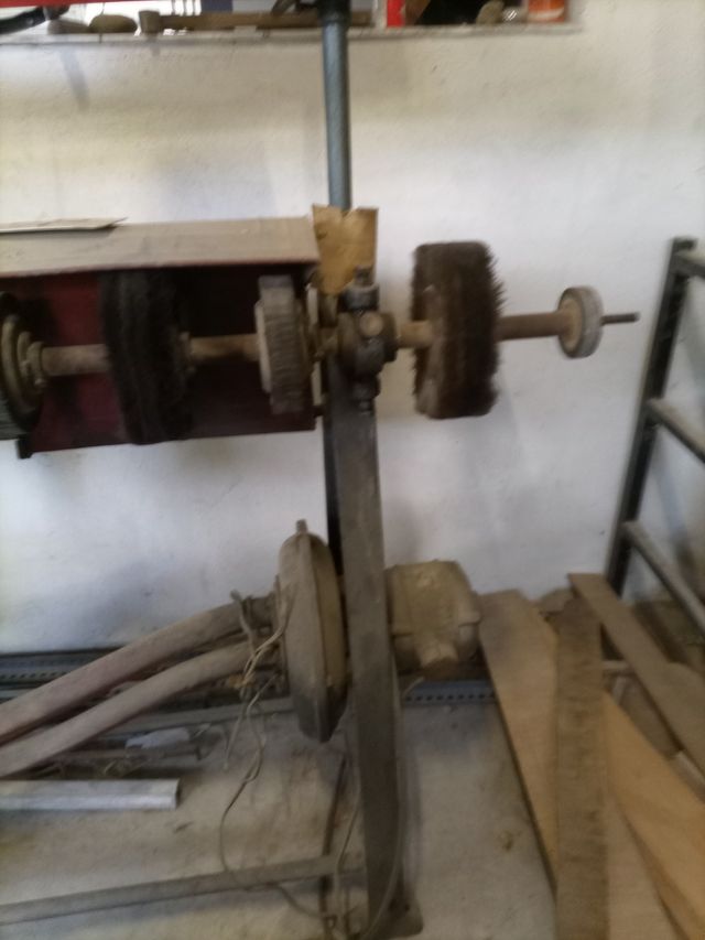 máquina de finisaje de Zapatero