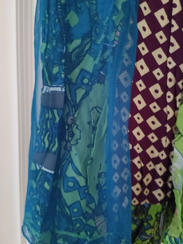 Vestido, actual, cómodo y muy frequito con varias