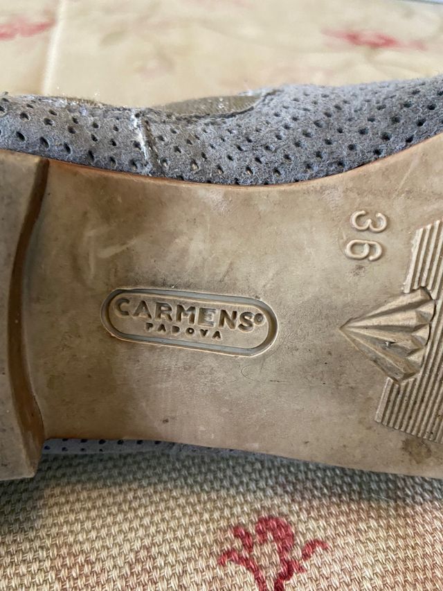 Botín de ante de verano color plateado