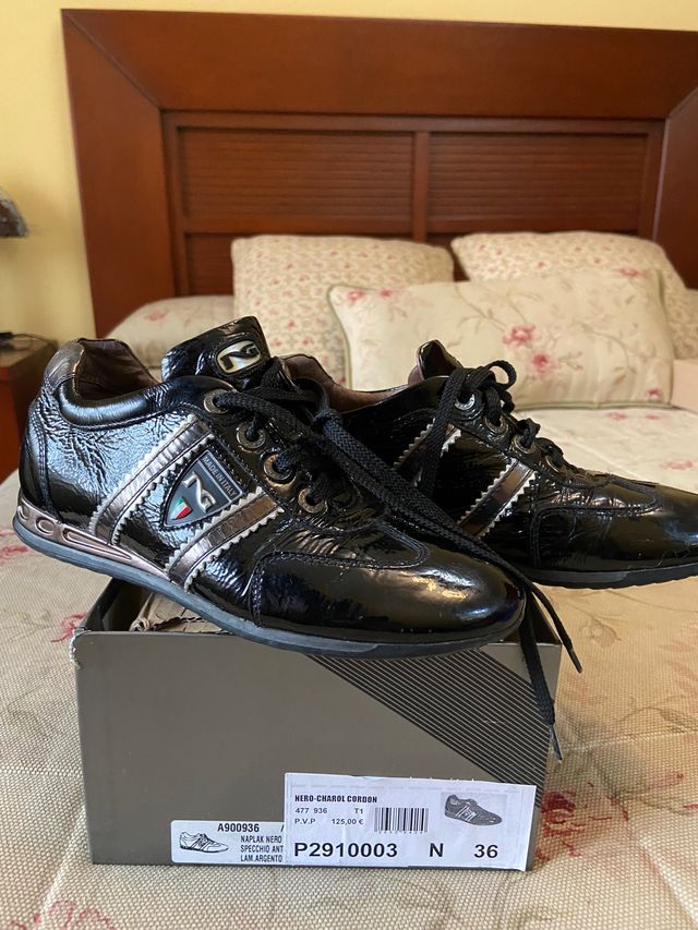 Deportivo NG NeroGiardini charol-cordón negro