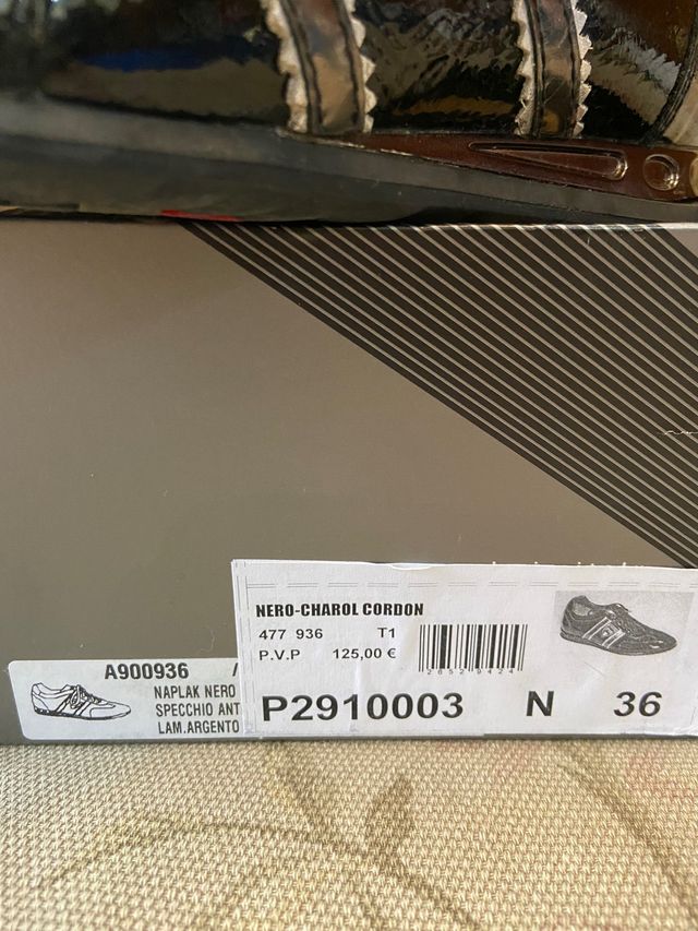 Deportivo NG NeroGiardini charol-cordón negro