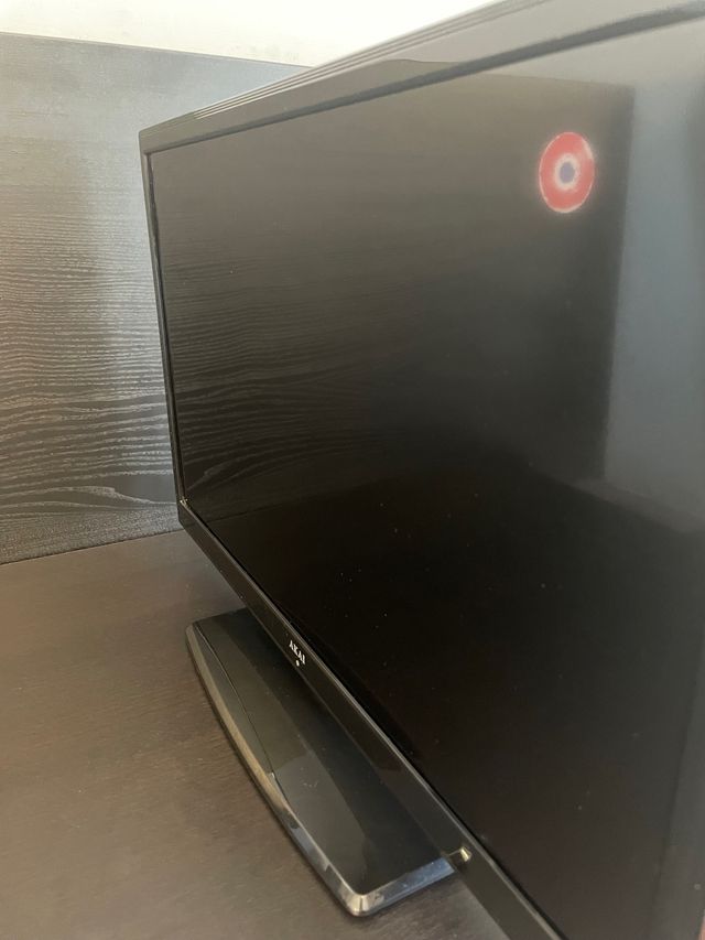 TV AKAI tvl241 24"