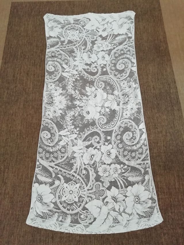 Antigua cortina panel, de encaje.