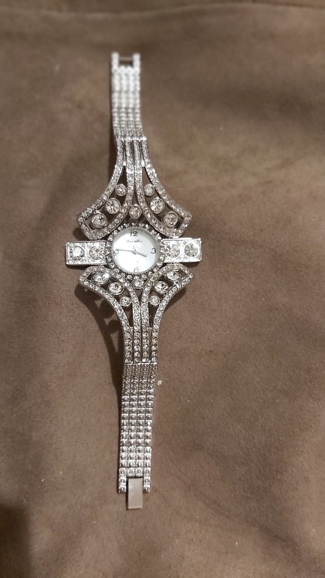 Orologio scultura con strass bijou