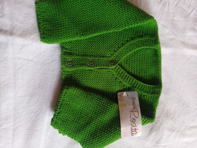 Chaquetita-rebeca niña de punto
