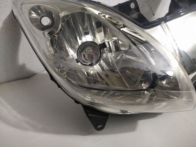 Yamaha xmax faro delantero