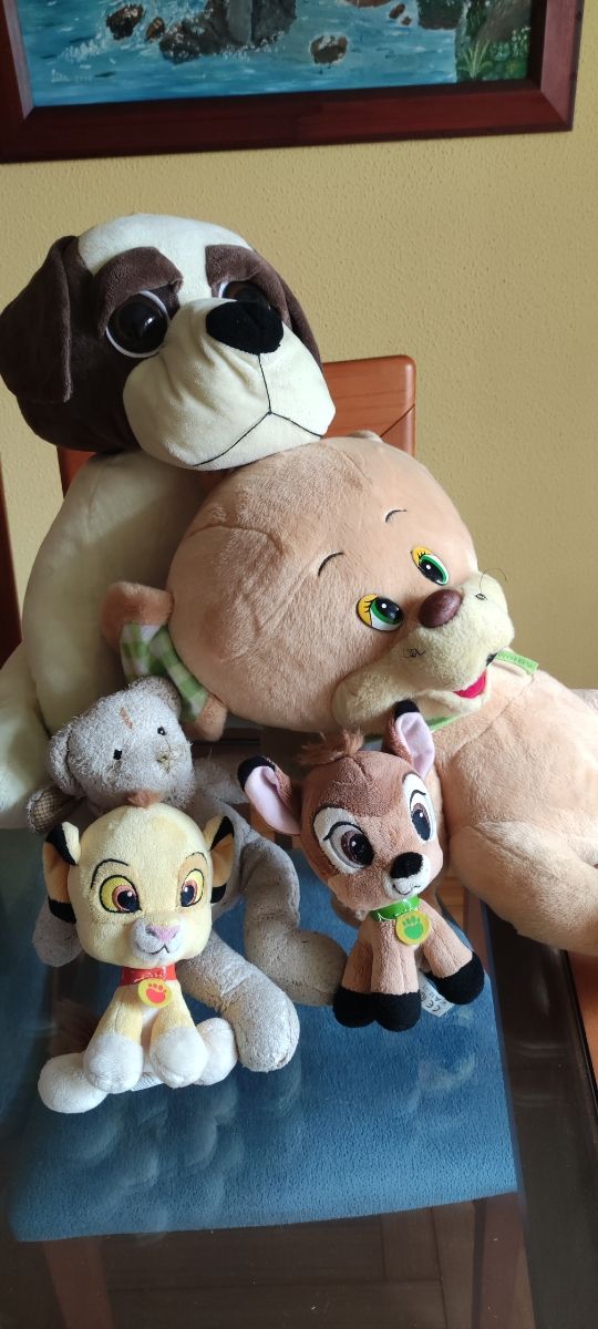 5 peluches