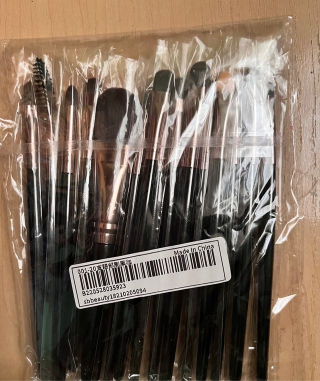 Pack de 15 brochas para maquillaje