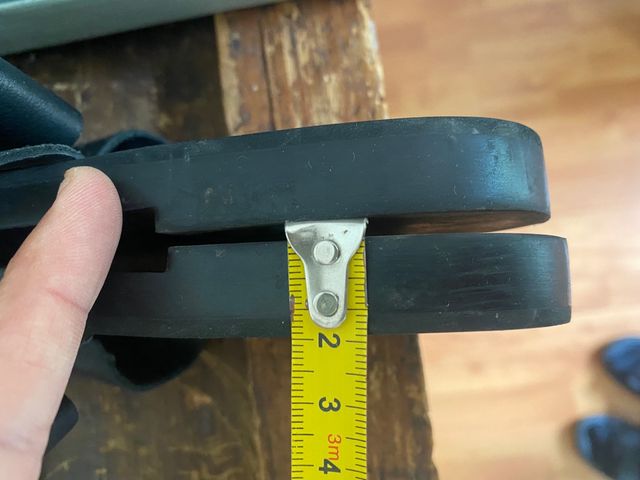 Sandalias de piel negras