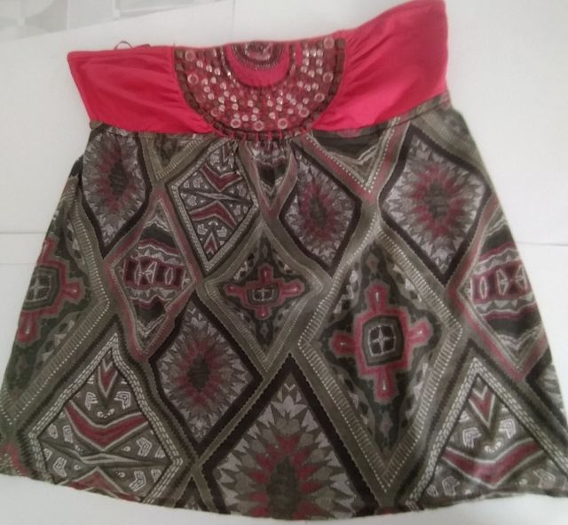 Top estampado, talla L, muy buen estado