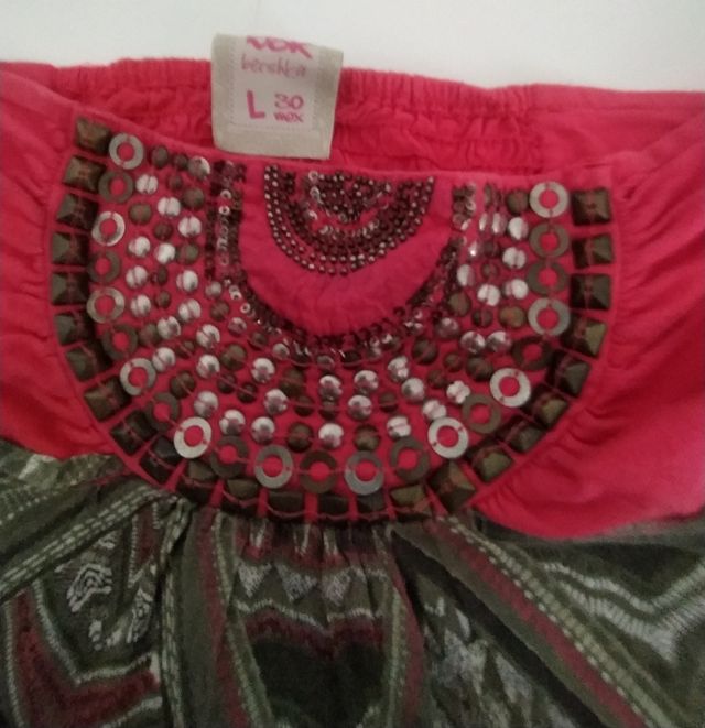 Top estampado, talla L, muy buen estado