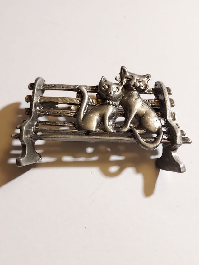 Broche de 2 gatos muy original bisutería joyeria