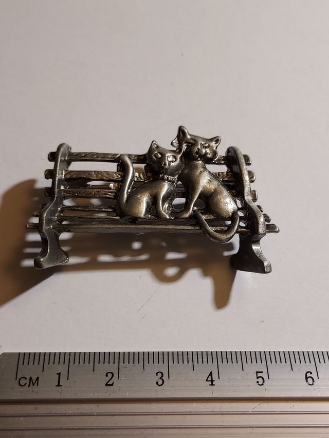 Broche de 2 gatos muy original bisutería joyeria