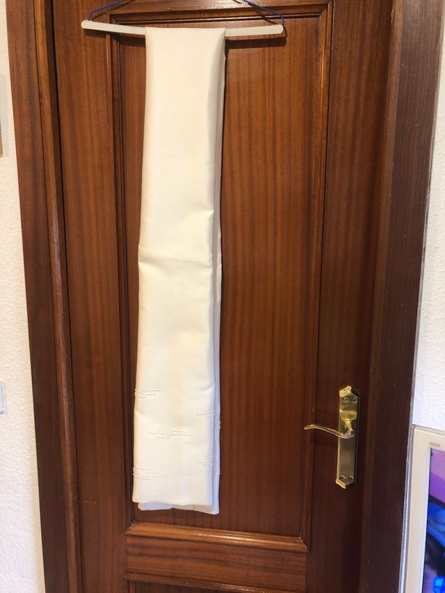 Chal de raso blanco de novia LIMPIO