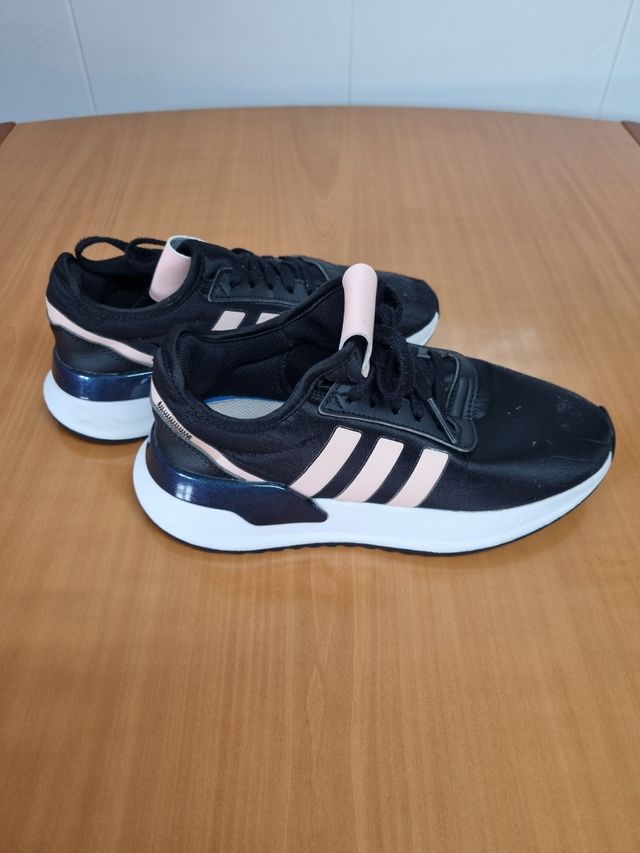 Zapatillas Adidas chica T.38.