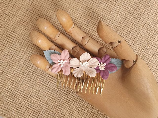 Peinecillo rosa empolvado beige y morado