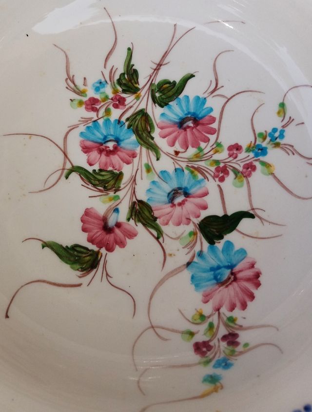 ANTIGUO FRUTERO DE CERAMICA DE MANISES