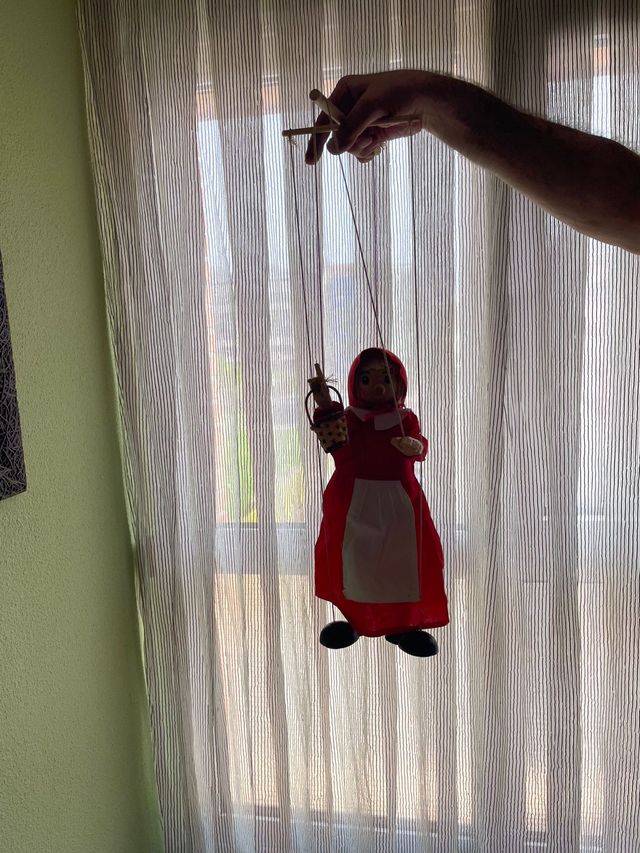 MARIONETA CAPERUCITA ROJA