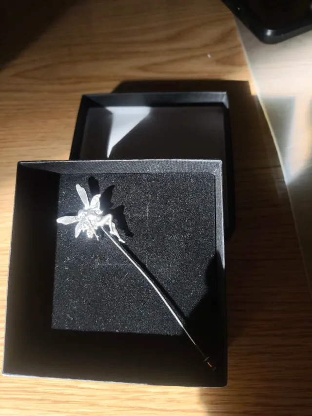 Hada, broche de plata