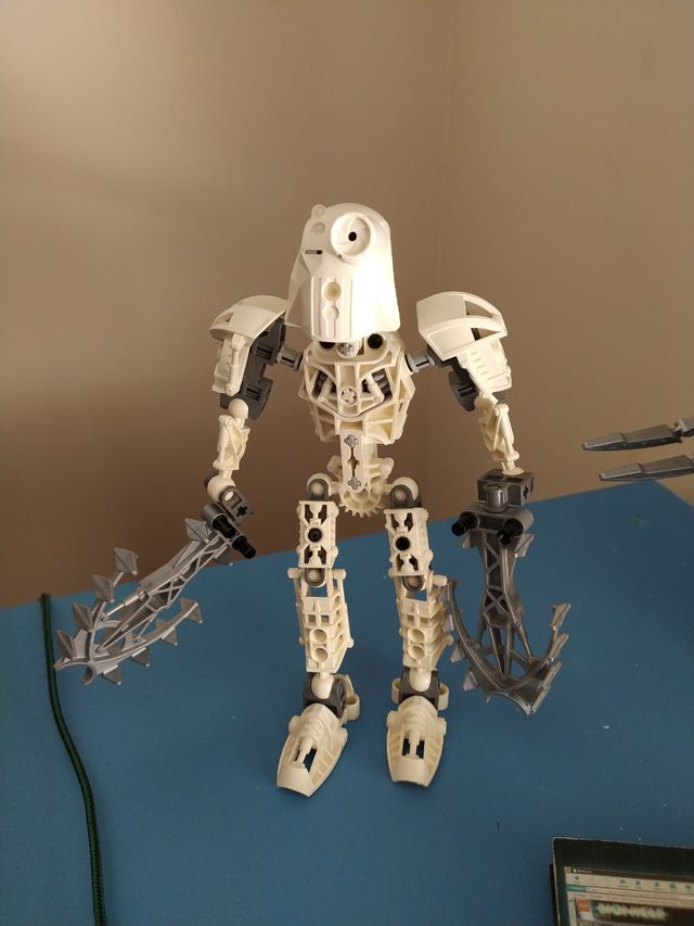 Bionicle Toa nuju