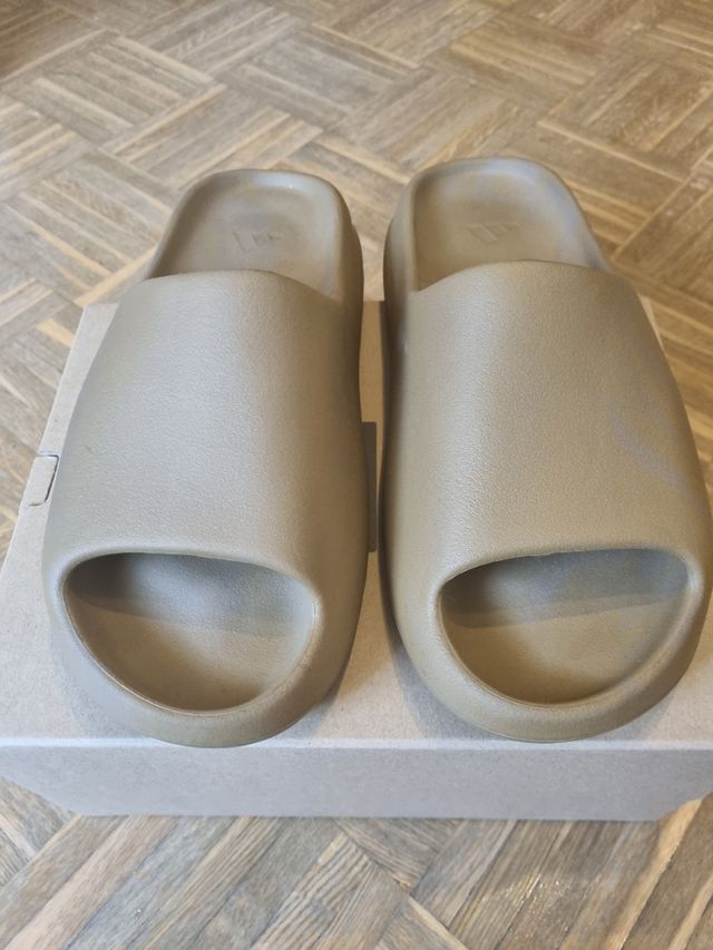 YEZZY Slide Ochre