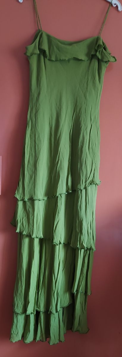 vestido de fiesta con chal