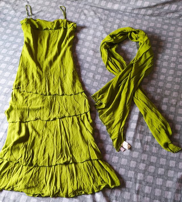 vestido de fiesta con chal