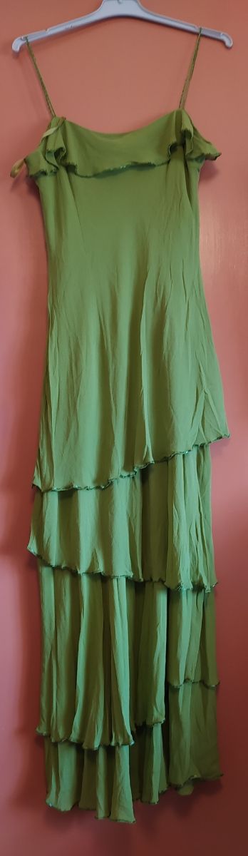 vestido de fiesta con chal